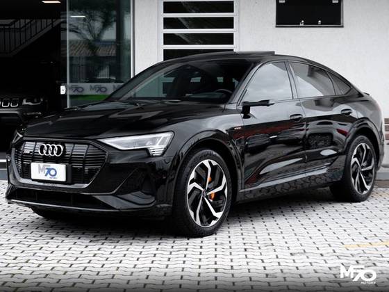 AUDI E-TRON ELÉTRICO SPORTBACK PERFORMANCE BLACK QUATTRO