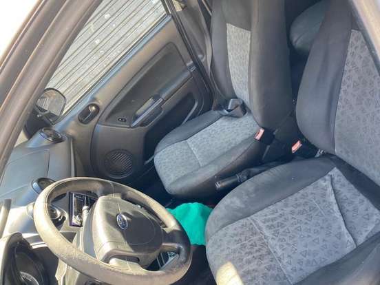FORD-FIESTA-1.0 ROCAM SE PLUS 8V FLEX 4P MANUAL FORD-FIESTA-2013