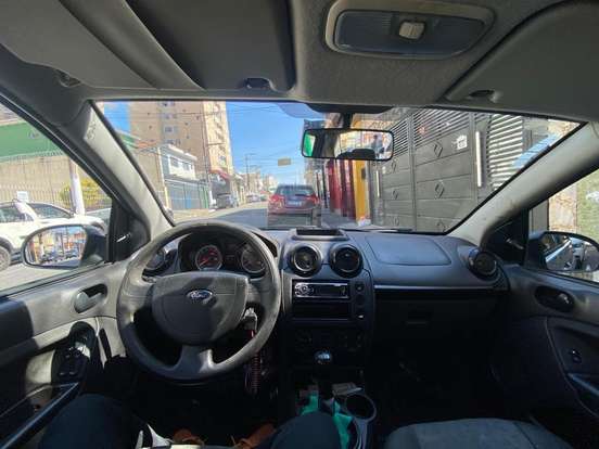 FORD-FIESTA-1.0 ROCAM SE PLUS 8V FLEX 4P MANUAL FORD-FIESTA-2013