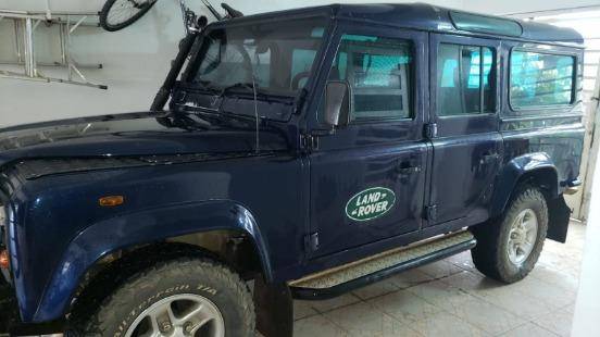 LAND ROVER DEFENDER 2.5 COUNTY SW 110 4X4 TURBO DIESEL 4P MANUAL