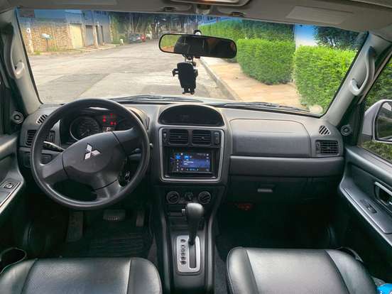 MITSUBISHI-PAJERO TR4-2.0 4X4 16V 140CV FLEX 4P AUTOMÁTICO MITSUBISHI-PAJERO TR4-2010