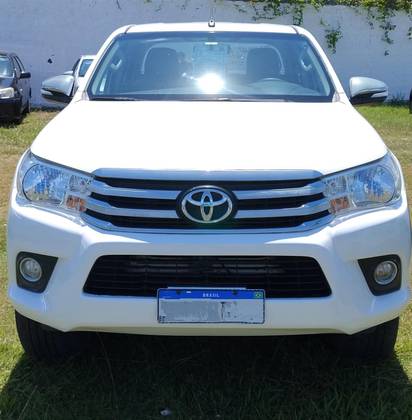 TOYOTA HILUX 2.8 STD 4X4 CD 16V DIESEL 4P MANUAL