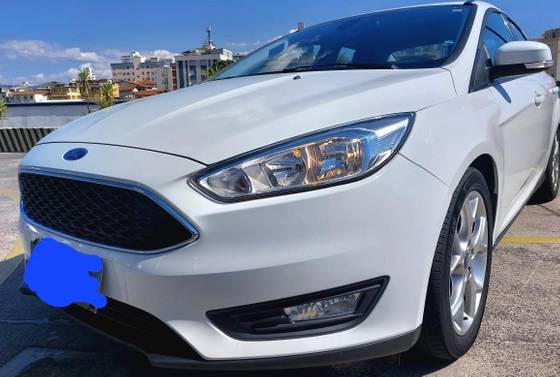 FORD FOCUS 2.0 SE FASTBACK 16V FLEX 4P POWERSHIFT