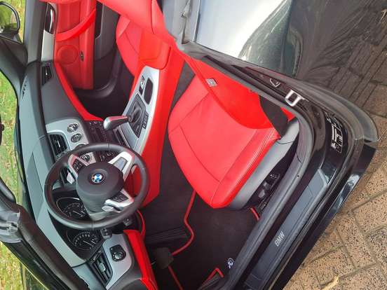 BMW-Z4-2.5 I6 GASOLINA SDRIVE23I AUTOMÁTICO BMW-Z4-2011