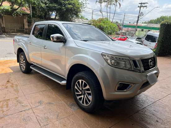 NISSAN-FRONTIER-2020