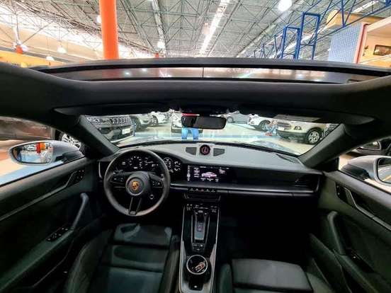 PORSCHE-911-2021