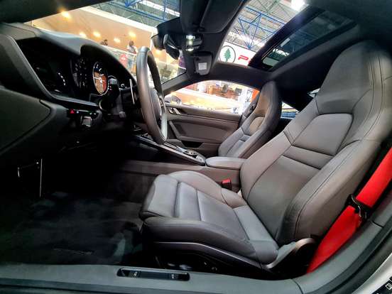 PORSCHE-911-2021