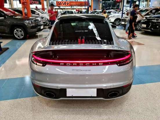 PORSCHE-911-2021
