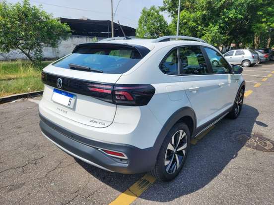 VOLKSWAGEN-NIVUS-1.0 200 TSI TOTAL FLEX HIGHLINE AUTOMÁTICO VOLKSWAGEN-NIVUS-2022