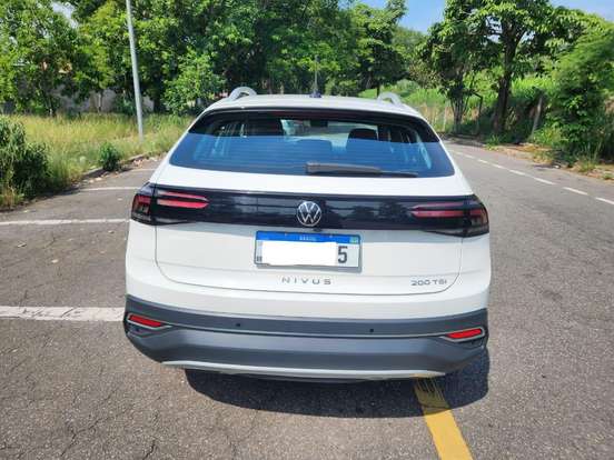 VOLKSWAGEN-NIVUS-1.0 200 TSI TOTAL FLEX HIGHLINE AUTOMÁTICO VOLKSWAGEN-NIVUS-2022