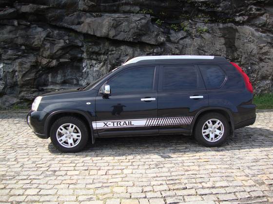 NISSAN X-TRAIL 2.0 LE 16V GASOLINA 4P AUTOMÁTICO