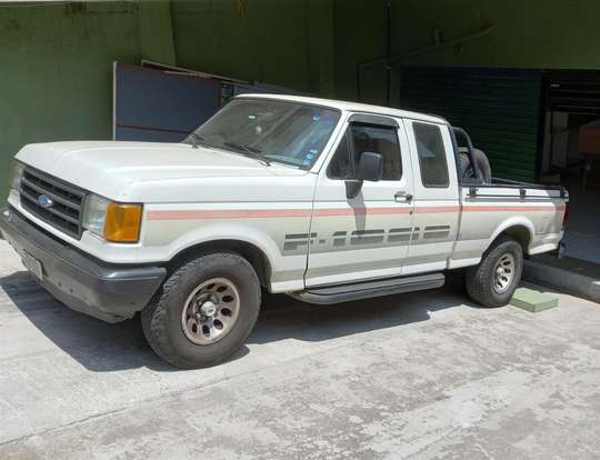 FORD-F-1000-1994