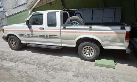 FORD-F-1000-1994
