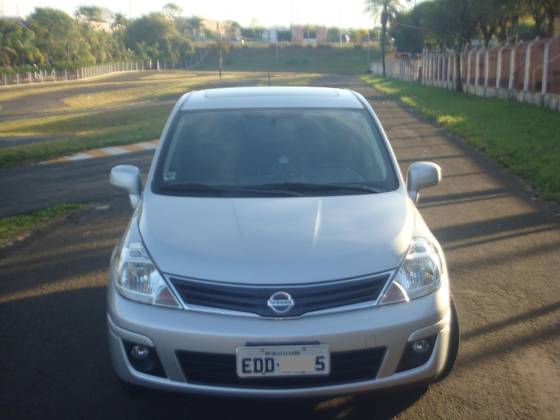 NISSAN TIIDA 1.8 SL 16V FLEX 4P MANUAL