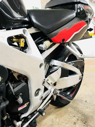 HONDA-CBR 900RR-1997
