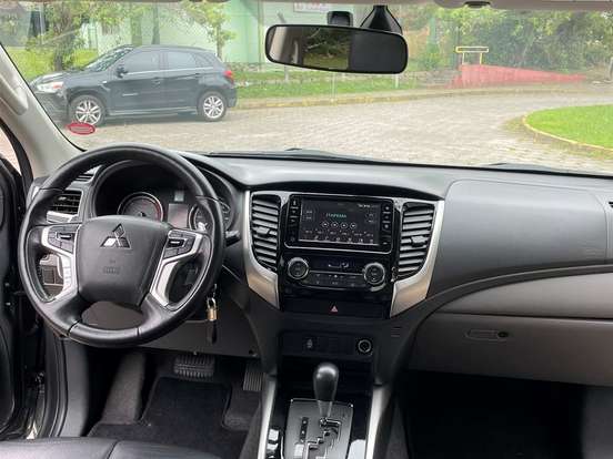 MITSUBISHI-L200 TRITON-2.4 16V TURBO DIESEL SPORT HPE CD 4P 4X4 AUTOMÁTICO MITSUBISHI-L200 TRITON-2019