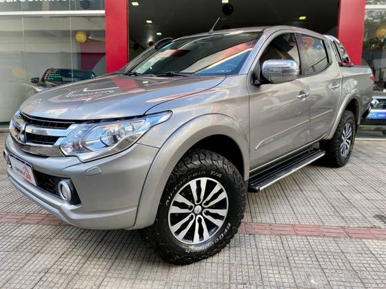 MITSUBISHI L200 TRITON 2.4 16V TURBO DIESEL SPORT HPE-S CD 4P 4X4 AUTOMÁTICO