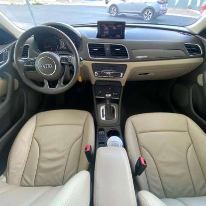 AUDI-Q3-2012