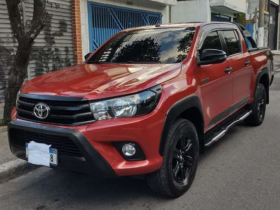 TOYOTA-HILUX-2.8 SR CHALLENGE 4X4 CD 16V DIESEL 4P AUTOMÁTICO TOYOTA-HILUX-2018
