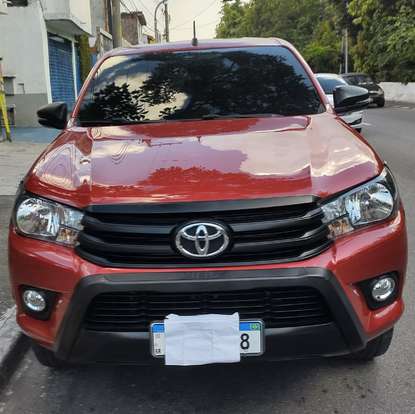 TOYOTA-HILUX-2018