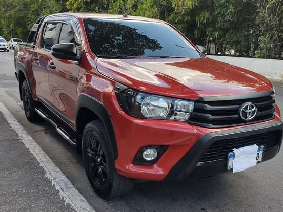 TOYOTA-HILUX-2.8 SR CHALLENGE 4X4 CD 16V DIESEL 4P AUTOMÁTICO TOYOTA-HILUX-2018
