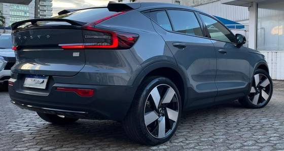 VOLVO C40 P8 RECHARGE TWIN ELECTRIC ULTIMATE AWD