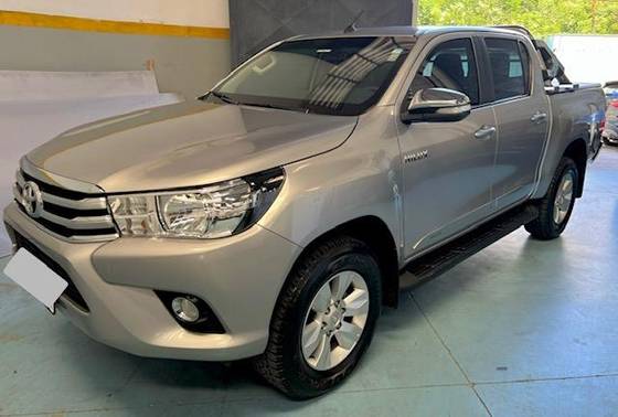 TOYOTA HILUX 2.8 SRV 4X4 CD 16V DIESEL 4P AUTOMÁTICO