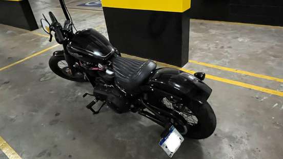 HARLEY-DAVIDSON-SOFTAIL STREET BOB-2017