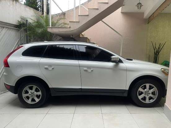 VOLVO-XC60-2.0 T5 COMFORT FWD TURBO GASOLINA 4P AUTOMÁTICO VOLVO-XC60-2011