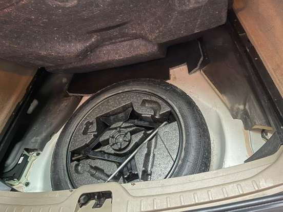 VOLVO-XC60-2011
