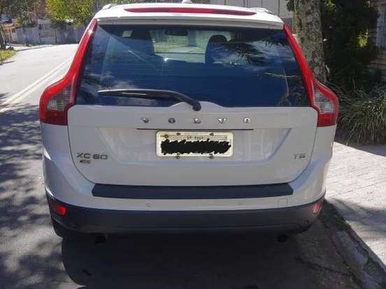 VOLVO-XC60-2.0 T5 COMFORT FWD TURBO GASOLINA 4P AUTOMÁTICO VOLVO-XC60-2011
