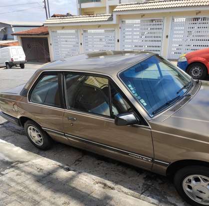 CHEVROLET-MONZA-1986