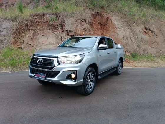 TOYOTA HILUX 2.8 SRV 4X4 CD 16V DIESEL 4P AUTOMÁTICO