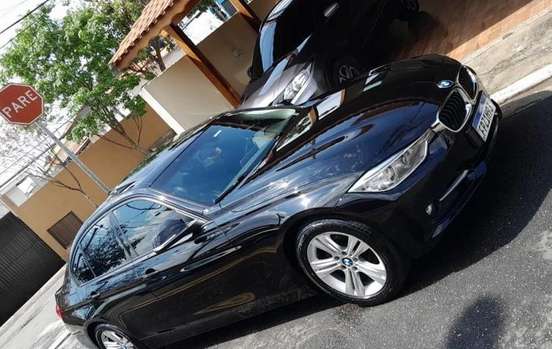 BMW-320i-2015