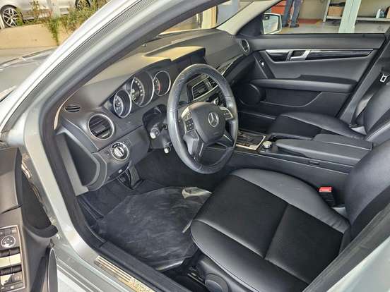 MERCEDES-BENZ-C 180-1.6 CGI SPORT 16V TURBO GASOLINA 4P AUTOMÁTICO MERCEDES-BENZ-C 180-2014