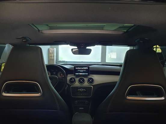 MERCEDES-BENZ-GLA 200-1.6 CGI VISION 16V TURBO GASOLINA 4P AUTOMÁTICO MERCEDES-BENZ-GLA 200-2015