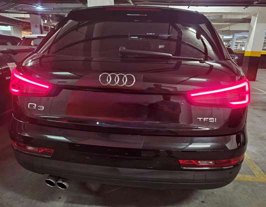 AUDI-Q3-2015