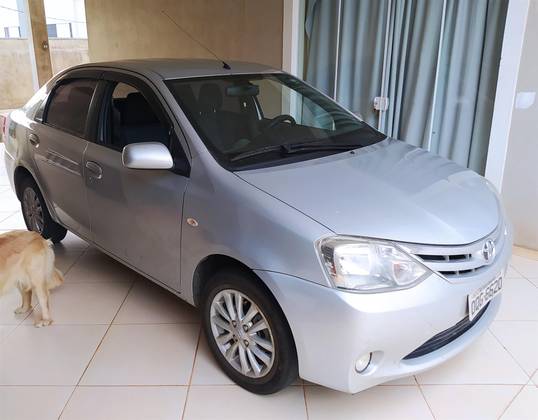 TOYOTA ETIOS 1.5 XLS SEDAN 16V FLEX 4P MANUAL