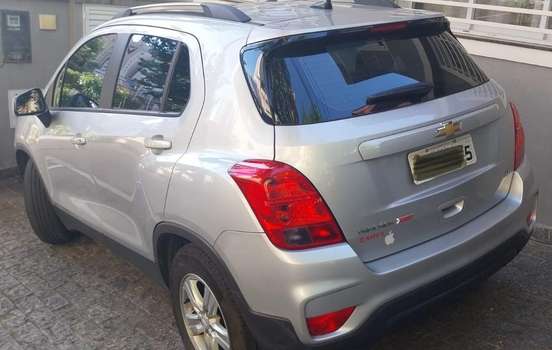 CHEVROLET-TRACKER-2016