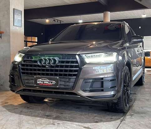 AUDI-Q7-2015