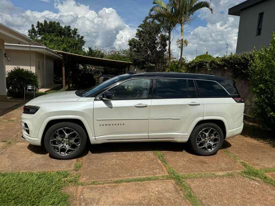 JEEP-COMMANDER-2022