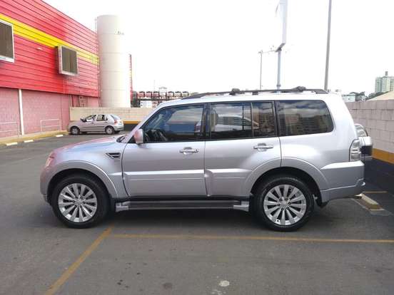 MITSUBISHI-PAJERO FULL-3.8 HPE 4X4 V6 24V GASOLINA 4P AUTOMÁTICO MITSUBISHI-PAJERO FULL-2015