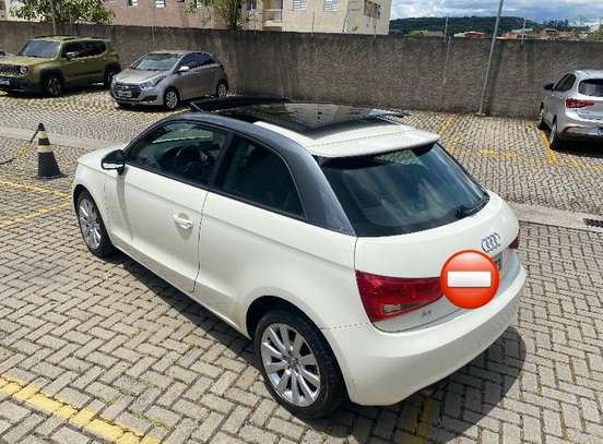 AUDI-A1-1.4 TFSI ATTRACTION 16V 122CV GASOLINA 2P AUTOMÁTICO AUDI-A1-2011