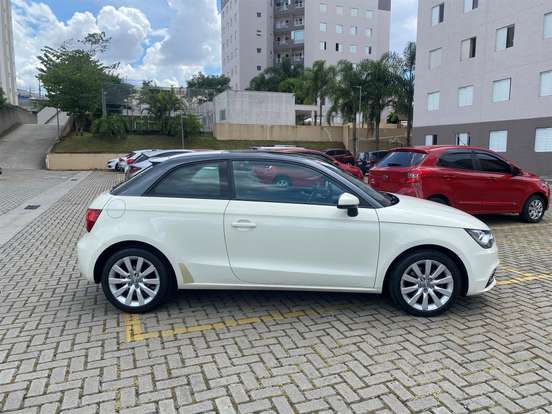 AUDI-A1-1.4 TFSI ATTRACTION 16V 122CV GASOLINA 2P AUTOMÁTICO AUDI-A1-2011