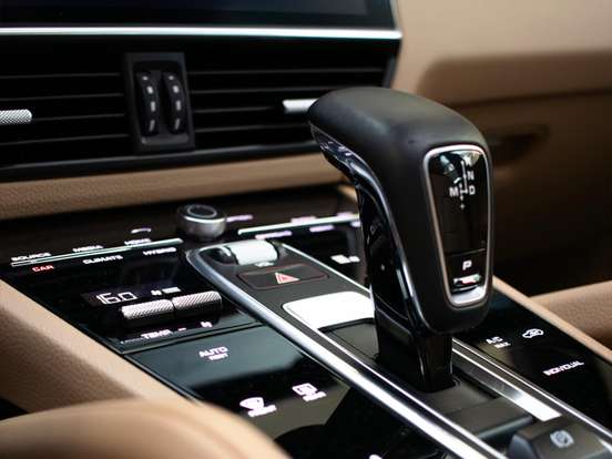 PORSCHE-CAYENNE-3.0 V6 E-HYBRID AWD TIPTRONIC S PORSCHE-CAYENNE-2020