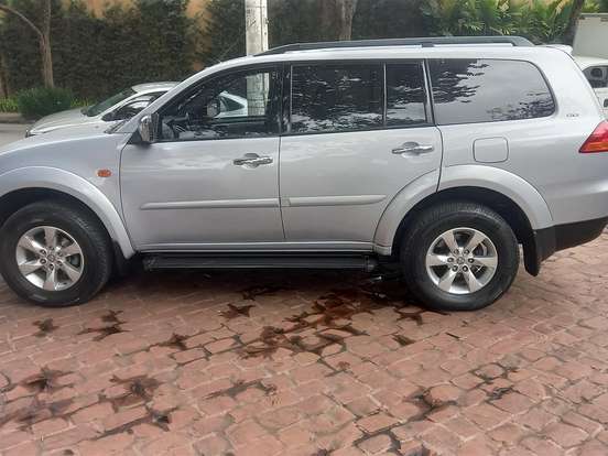 MITSUBISHI-PAJERO DAKAR-3.5 HPE 7 LUGARES 4X4 V6 24V FLEX 4P AUTOMÁTICO MITSUBISHI-PAJERO DAKAR-2011