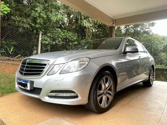 MERCEDES-BENZ-E 500-5.0 AVANTGARDE VR4 V8 GASOLINA 4P AUTOMÁTICO MERCEDES-BENZ-E 500-2011