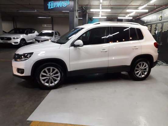 VOLKSWAGEN-TIGUAN-2.0 TSI 16V TURBO GASOLINA 4P TIPTRONIC VOLKSWAGEN-TIGUAN-2014