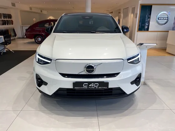 VOLVO C40 P8 RECHARGE TWIN ELECTRIC ULTIMATE AWD
