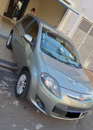 FIAT PALIO 1.6 MPI ESSENCE 16V FLEX 4P MANUAL